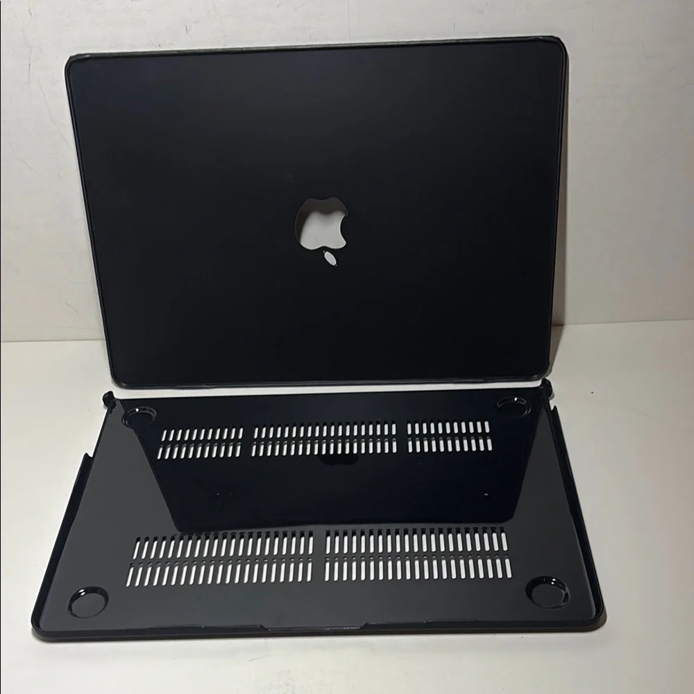 Black Crocodile Texture Apple MacBook Case